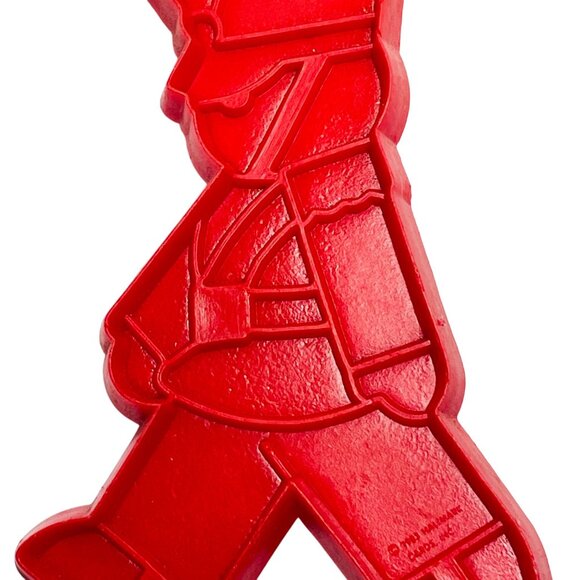 1983 Hallmark Red Toy Marching Soldier Cookie Cutter Imprint Vintage Collectible - Picture 2 of 7